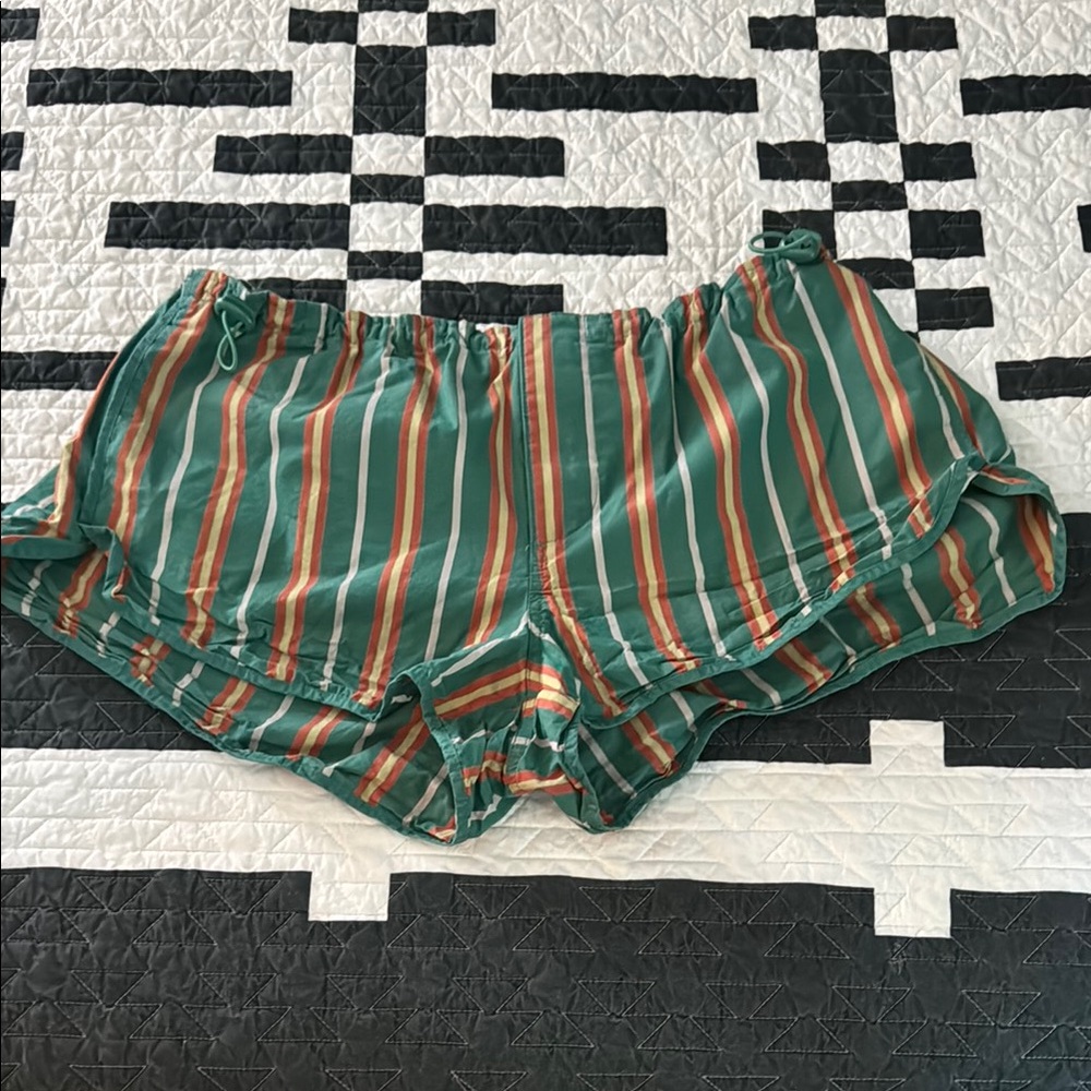 UO Urban Outfitters Green & Orange striped Dolphin Shorts size S small